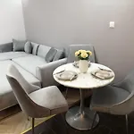 아파트 луксозно студио на метри от плажа влас/luxury Meters From The In Saint